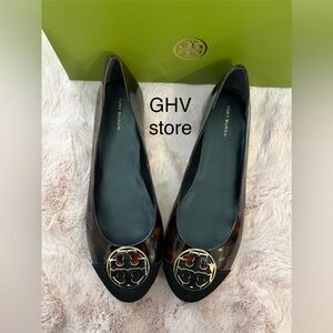 Tory Burch Women's Chelsea cap-toe ballets